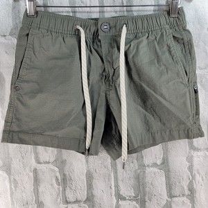 Vuori Women’s Ripstop Classic Fit 28x3 Mid Rise Short X-Small Olive Army Green